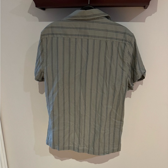 Stripped Linen Larson & Co Short Sleeve Blouse - Picture 2 of 3